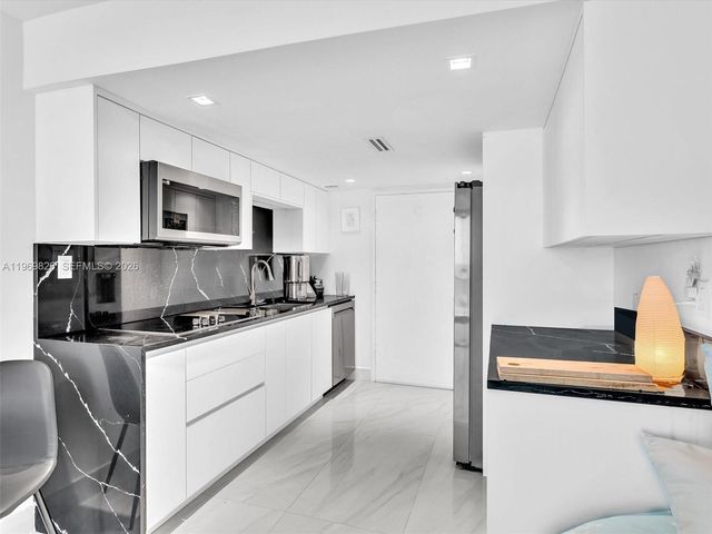 401 Ocean Dr 1007, Miami Beach, FL 33139