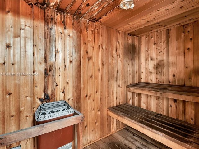 401 Ocean Dr 1007, Miami Beach, FL 33139