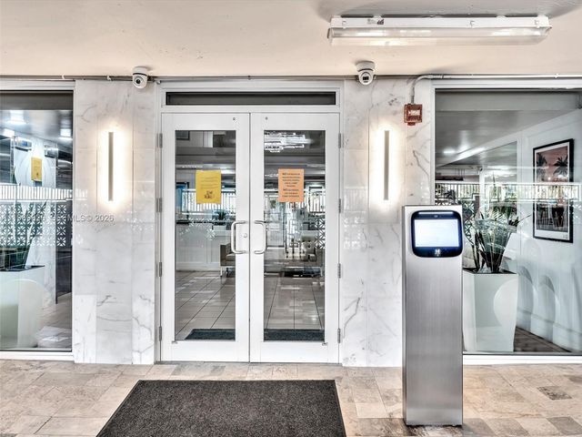 401 Ocean Dr 1007, Miami Beach, FL 33139