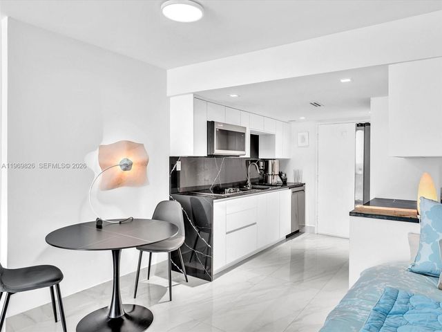 401 Ocean Dr 1007, Miami Beach, FL 33139