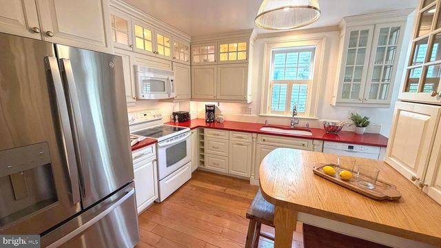 127 CHARLES ST, Annapolis, MD 21401