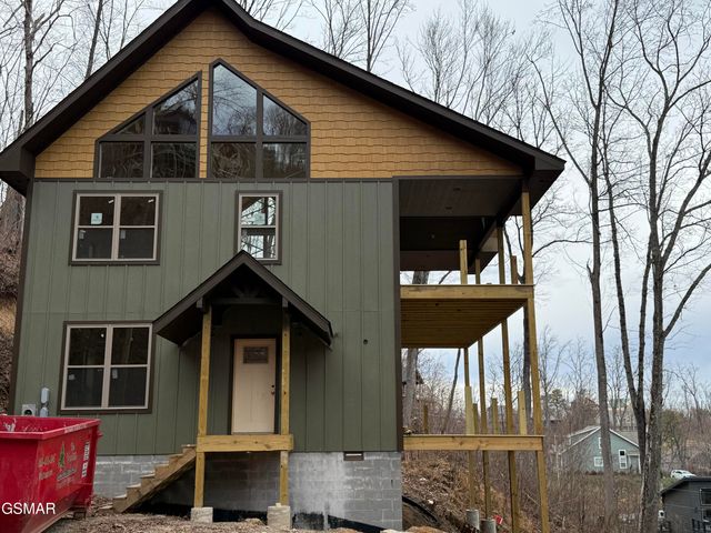 613 Sunset Lane, Gatlinburg, TN 37738