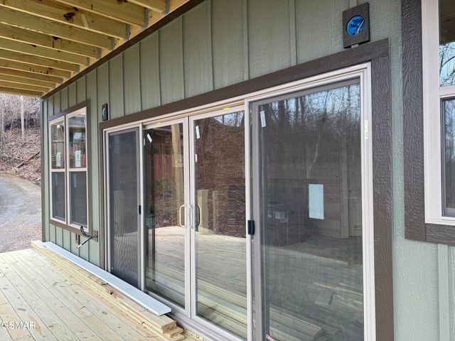 613 Sunset Lane, Gatlinburg, TN 37738