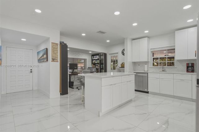 11621 NW 58th Place 0, Hialeah, FL 33012