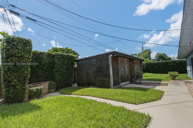 11621 NW 58th Place 0, Hialeah, FL 33012