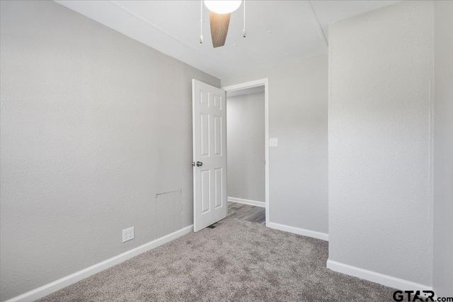 2375 Clinton Dr., Chandler, TX 75758