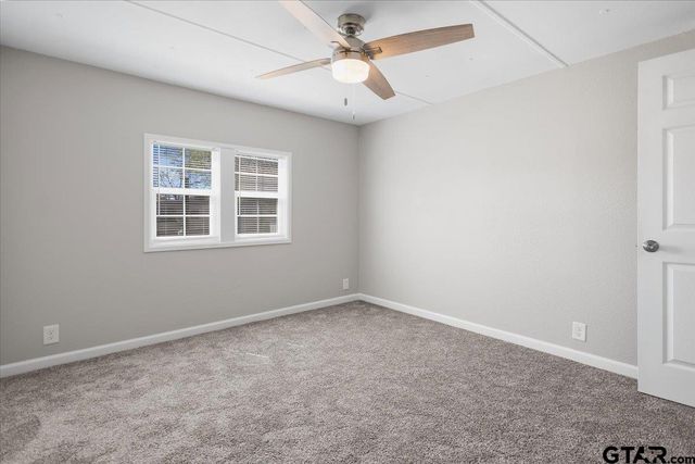 2375 Clinton Dr., Chandler, TX 75758