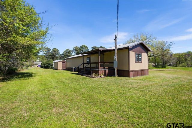 2375 Clinton Dr., Chandler, TX 75758