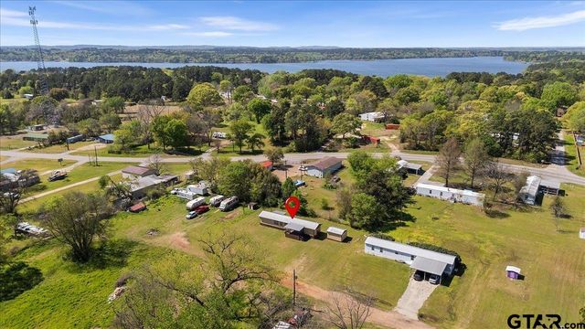 2375 Clinton Dr., Chandler, TX 75758