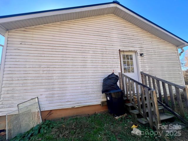 164 Tabor Road, Olin, NC 28660