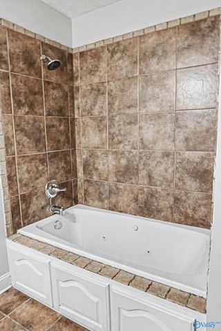 20448 Johnson Road, Athens, AL 35613
