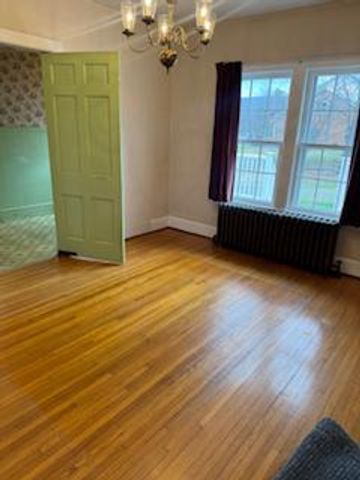 536 E RESERVOIR RD, Woodstock, VA 22664