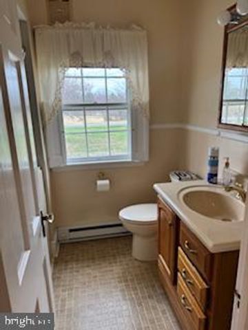 536 E RESERVOIR RD, Woodstock, VA 22664