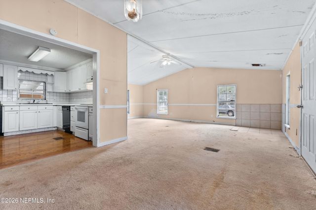 7756 CLUB DUCLAY Drive, Jacksonville, FL 32244