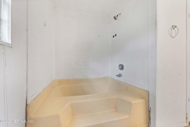 7756 CLUB DUCLAY Drive, Jacksonville, FL 32244