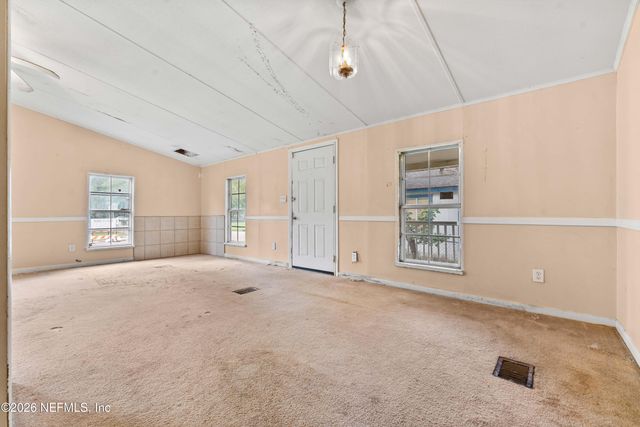 7756 CLUB DUCLAY Drive, Jacksonville, FL 32244