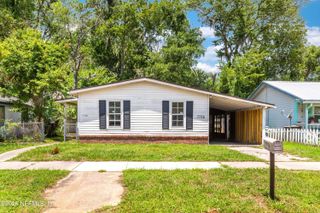7756 CLUB DUCLAY Drive, Jacksonville, FL 32244