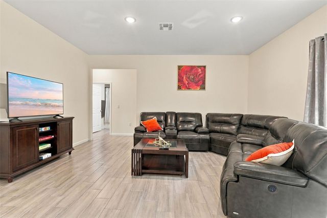 1523 ZINNIA DRIVE, Deltona, FL 32725