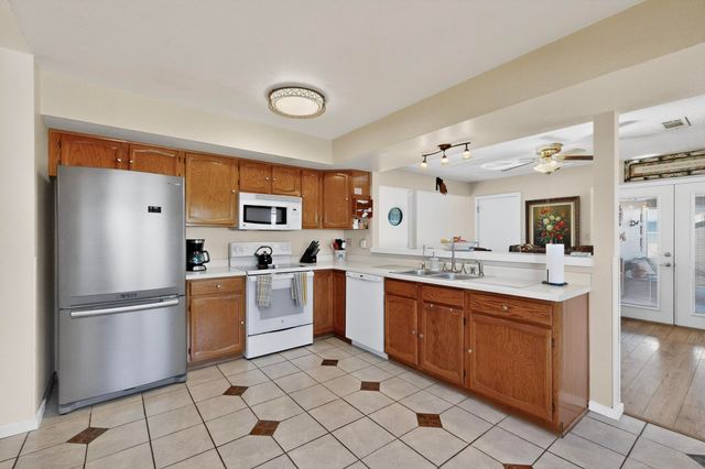 1745 Savannah Drive NE, Rio Rancho, NM 87144