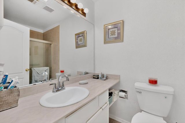 1745 Savannah Drive NE, Rio Rancho, NM 87144