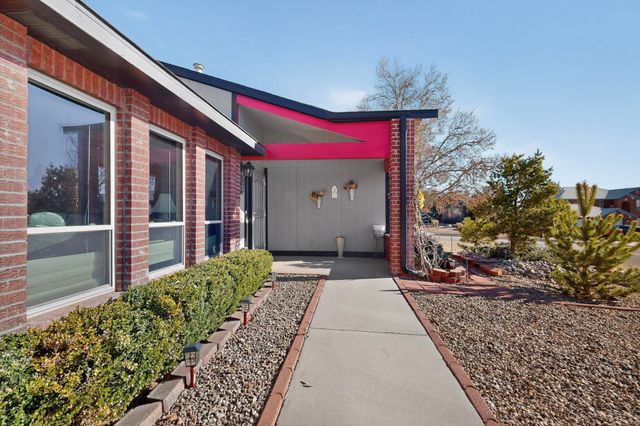 1745 Savannah Drive NE, Rio Rancho, NM 87144