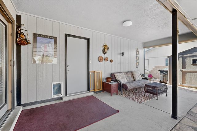 1745 Savannah Drive NE, Rio Rancho, NM 87144