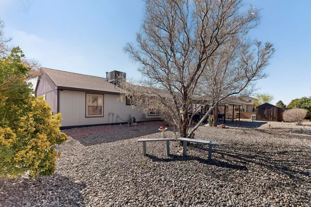 1745 Savannah Drive NE, Rio Rancho, NM 87144