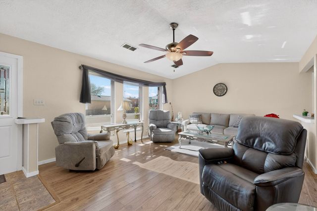 1745 Savannah Drive NE, Rio Rancho, NM 87144