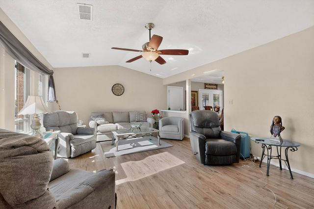 1745 Savannah Drive NE, Rio Rancho, NM 87144