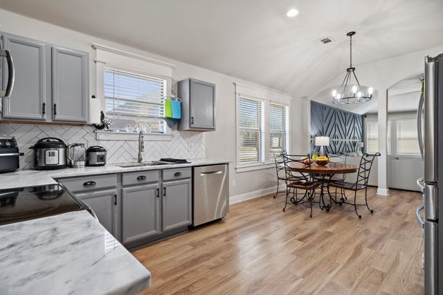 3968 Hunter Peak Road, Fort Worth, TX 76262