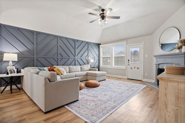 3968 Hunter Peak Road, Fort Worth, TX 76262