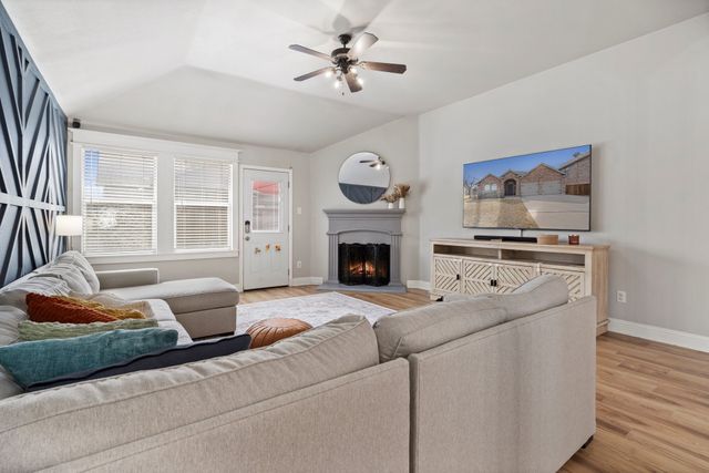 3968 Hunter Peak Road, Fort Worth, TX 76262