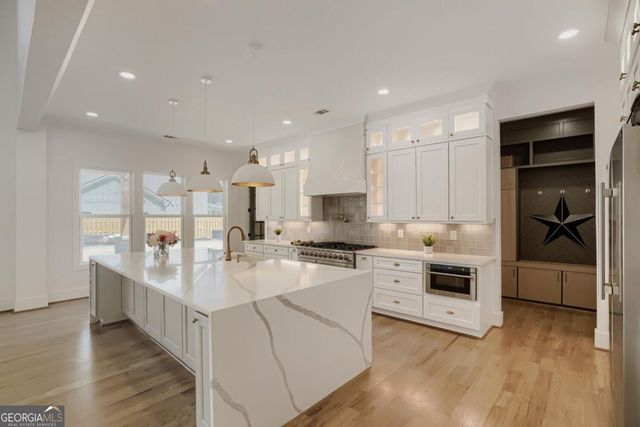 932 Cooper Road, Grayson, GA 30017