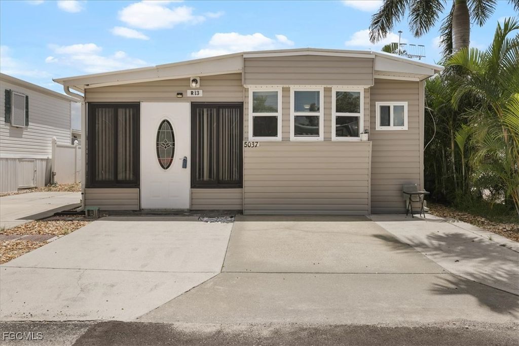 5037 White Sky CIR, Fort Myers, FL 33908