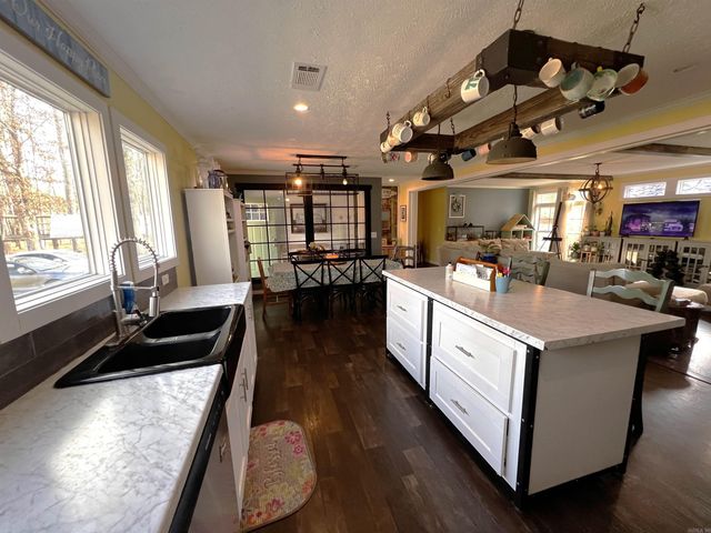 1920 Redbud Road, Redfield, AR 72132