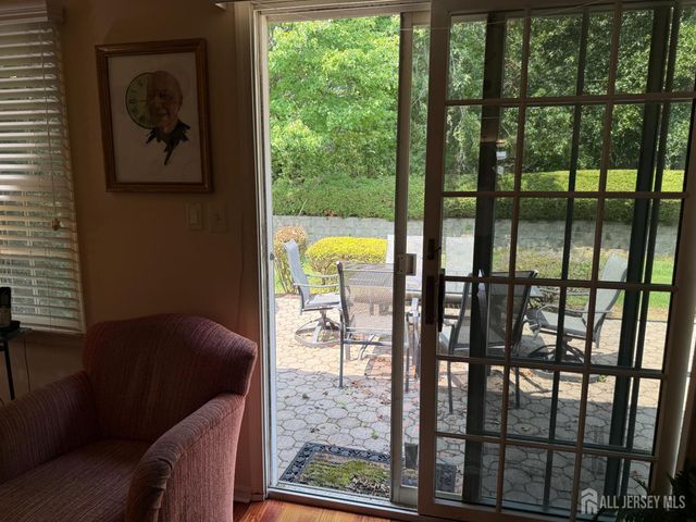 8 Wakefield Court, Monroe, NJ 08831