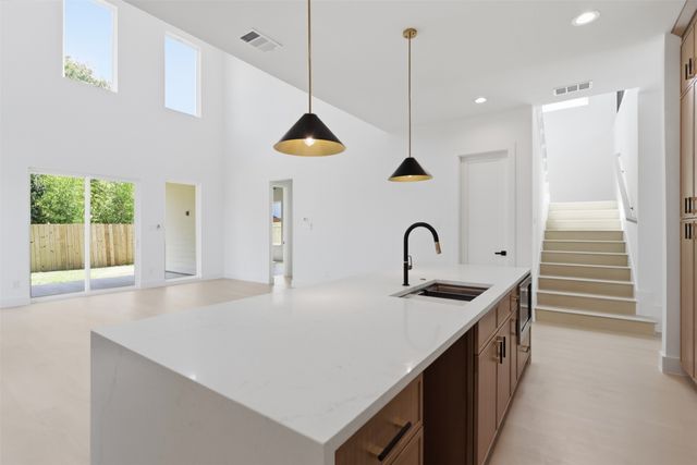 1414 Doyle Avenue, Dallas, TX 75203