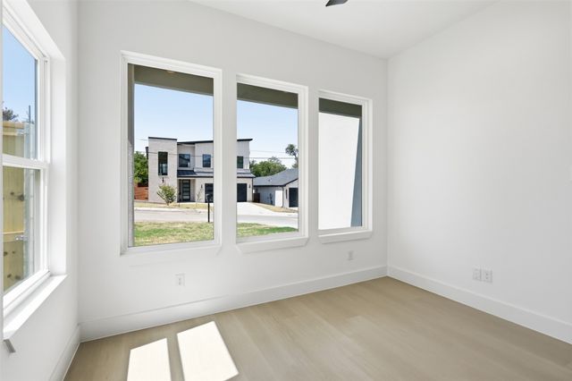 1414 Doyle Avenue, Dallas, TX 75203