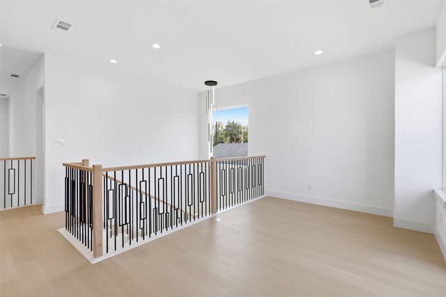 1414 Doyle Avenue, Dallas, TX 75203