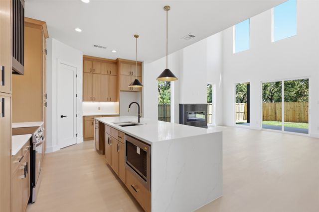 1414 Doyle Avenue, Dallas, TX 75203