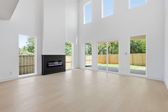 1414 Doyle Avenue, Dallas, TX 75203