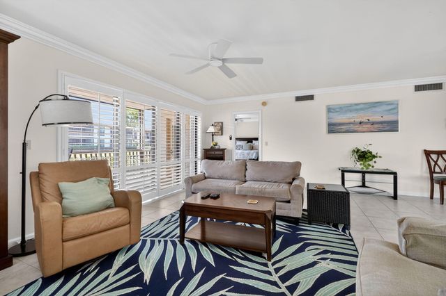 479 Brackenwood Lane N, Palm Beach Gardens, FL 33418