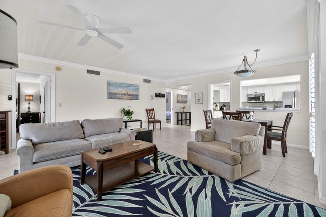 479 Brackenwood Lane N, Palm Beach Gardens, FL 33418