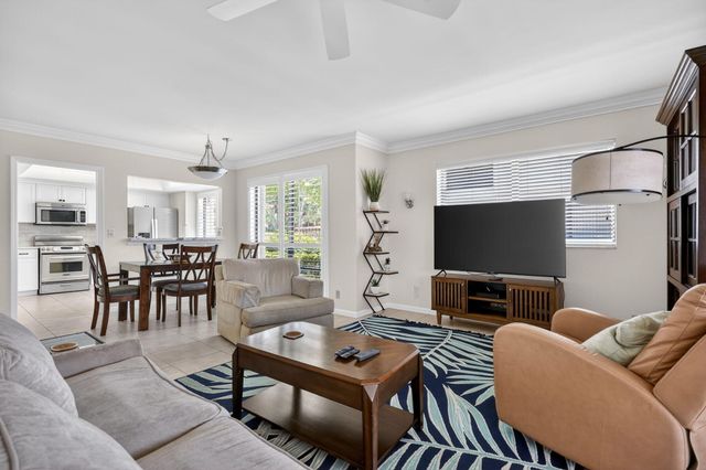 479 Brackenwood Lane N, Palm Beach Gardens, FL 33418