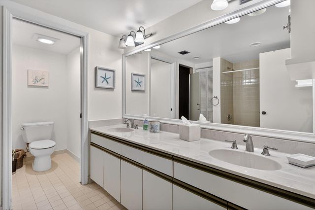 479 Brackenwood Lane N, Palm Beach Gardens, FL 33418