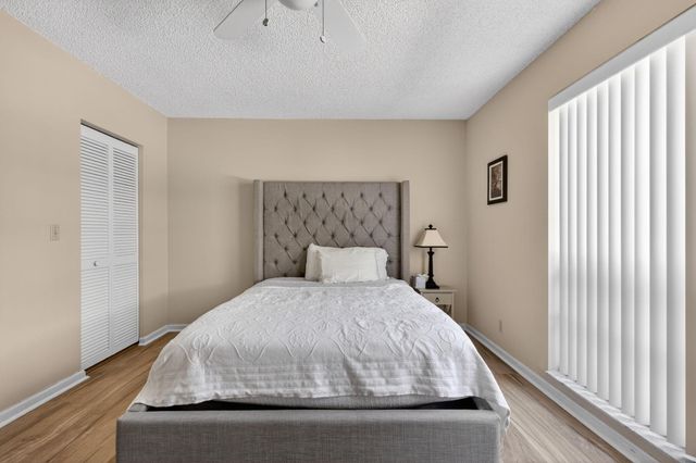 479 Brackenwood Lane N, Palm Beach Gardens, FL 33418