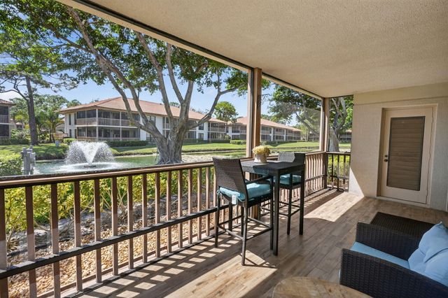 479 Brackenwood Lane N, Palm Beach Gardens, FL 33418