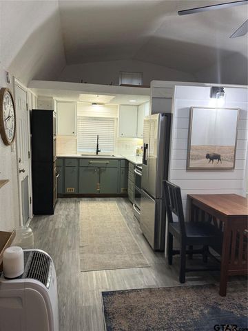 7122 Blackhawk Drive, Mabank, TX 75156