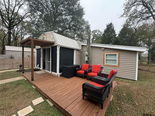 7122 Blackhawk Drive, Mabank, TX 75156