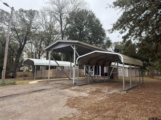 7122 Blackhawk Drive, Mabank, TX 75156